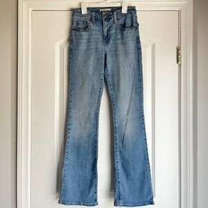 Levi’s High Rise Boot Cut Jeans